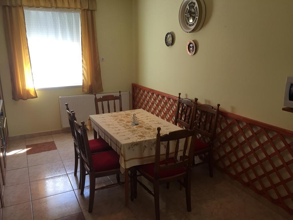 Green Park Apartment Hévíz Δωμάτιο φωτογραφία