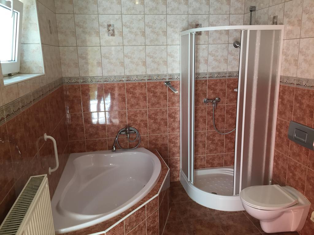 Green Park Apartment Hévíz Δωμάτιο φωτογραφία